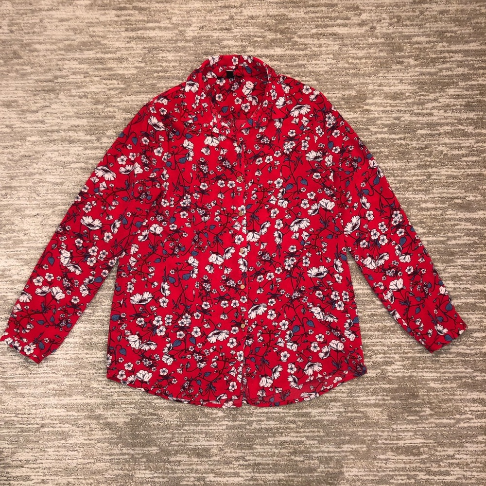 FLORAL BUTTON-UP BLOUSE